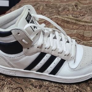 Adidas Originasl Men's White and Black Sneakers